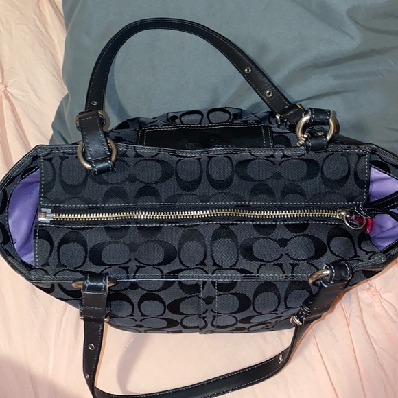 COACH Beautiful Black and Purple handbag! - Picture 6 of 11